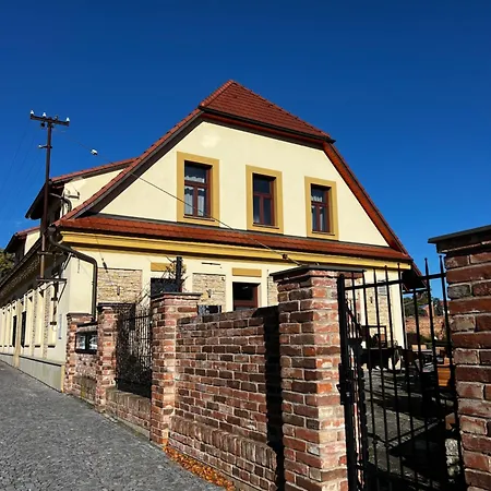 Lacasa ゲストハウス